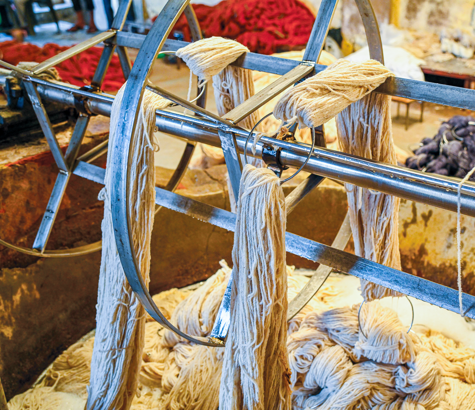 MATERIAL DYEING